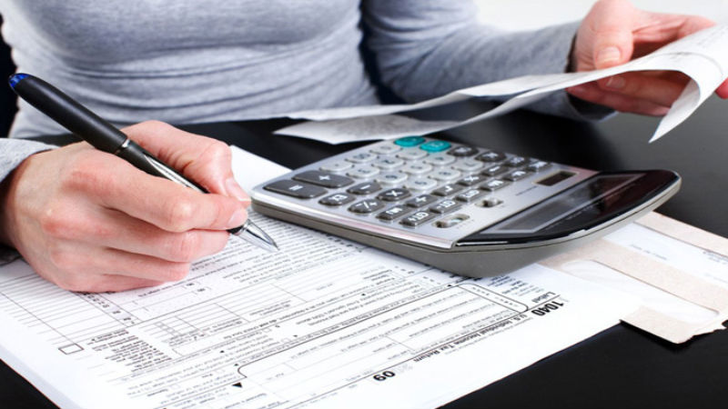 Three Ways to Maximize Your Money With Professional Tax Service