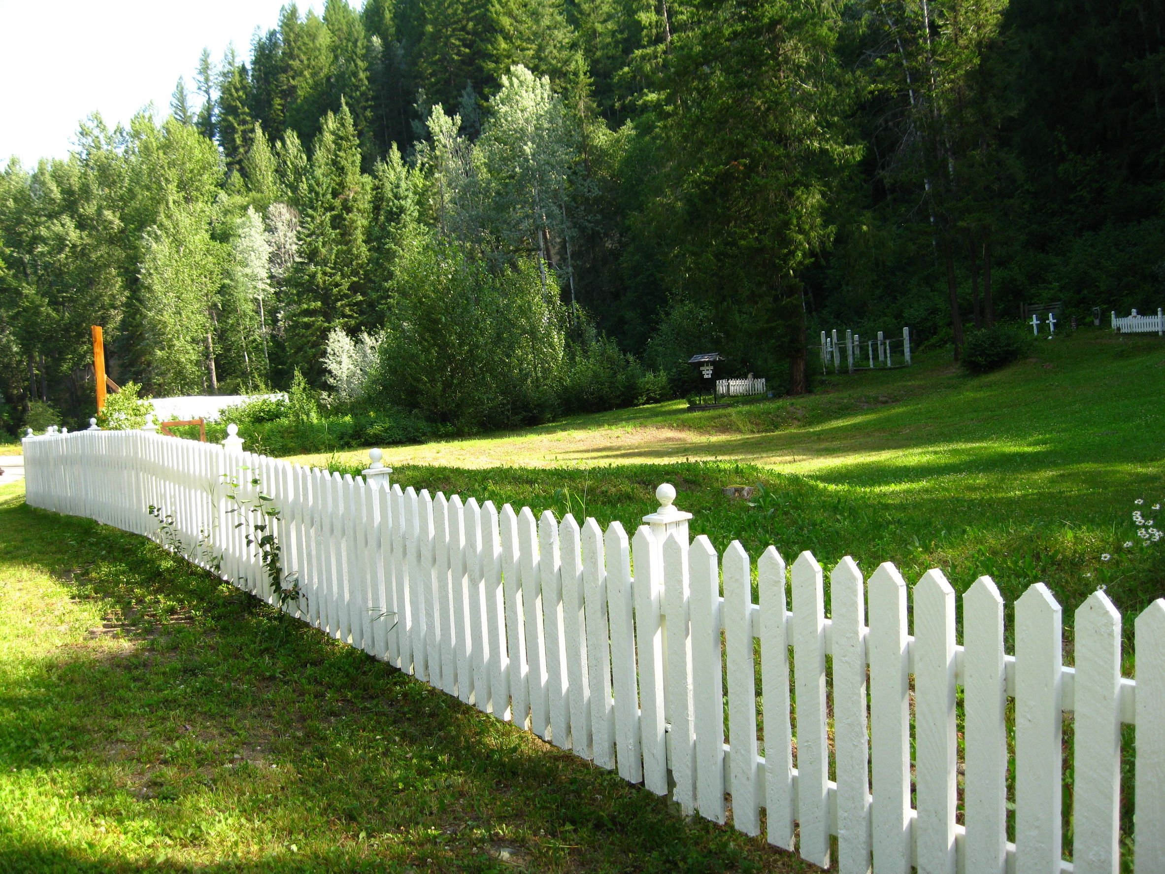 How to Choose a Fence Installer