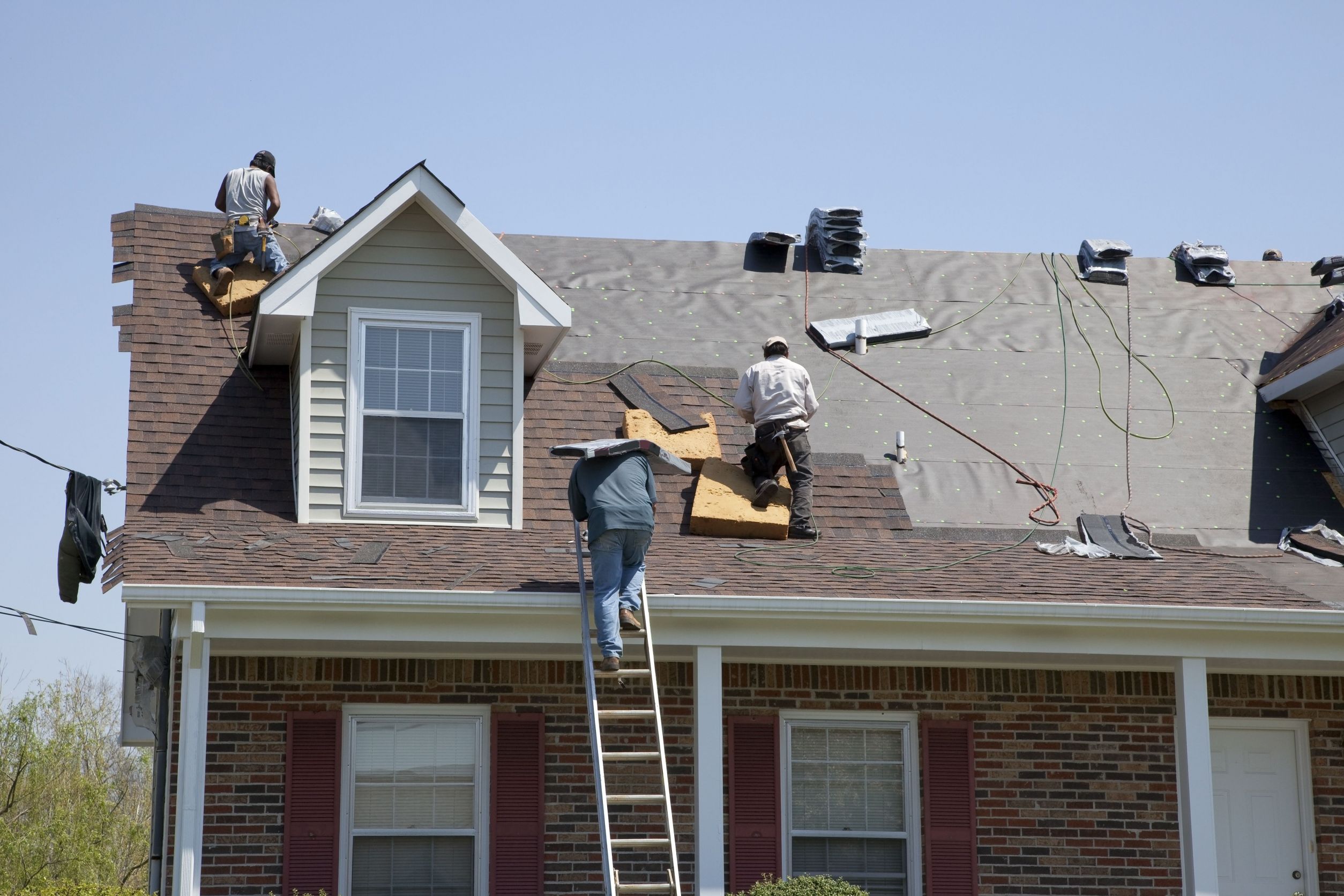 Three Reasons to Call Roofers in Topeka KS Right Away