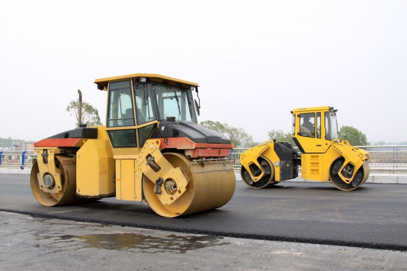 Assessing Paving Contractors around Champaign, IL: How to Hire the Best Paving Professionals