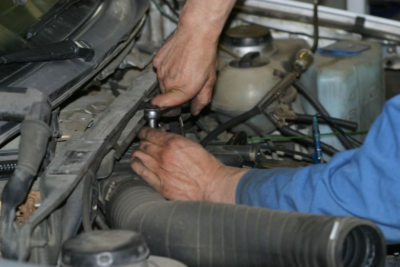 Fix Your Car with the Best Experts in Auto Repair in Tarpon Springs, FL